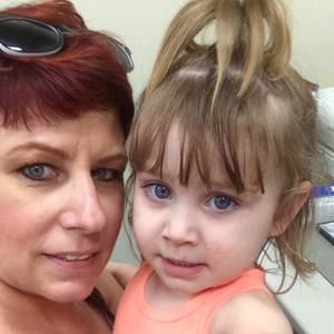 Meet your Posher, Janel